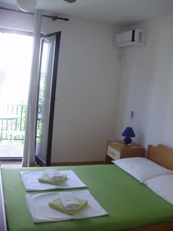 Villa Welcome Vrboska Habitación foto